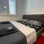 Flora Center One Bedroom App - Enjoy Travel Appartamento