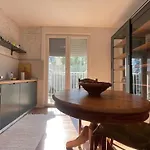 Flora Center One Bedroom App - Enjoy Travel Apartment *
