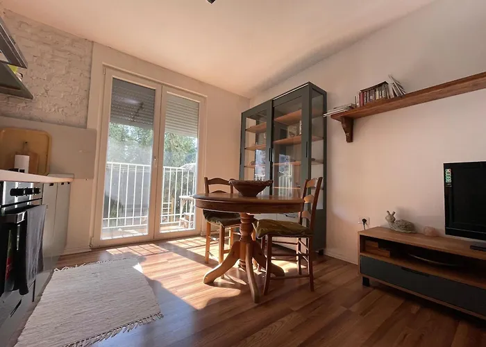 Flora Center One Bedroom App - Enjoy Travel Appartement Tirana