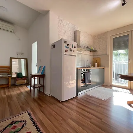 Apartamento Flora - Modern Rooftop With Balcony *