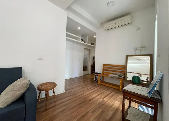 Flora Center One Bedroom App - Enjoy Travel * טיראנה