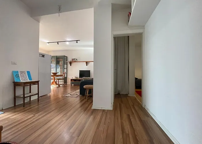 Flora Center One Bedroom App - Enjoy Travel * Tirana